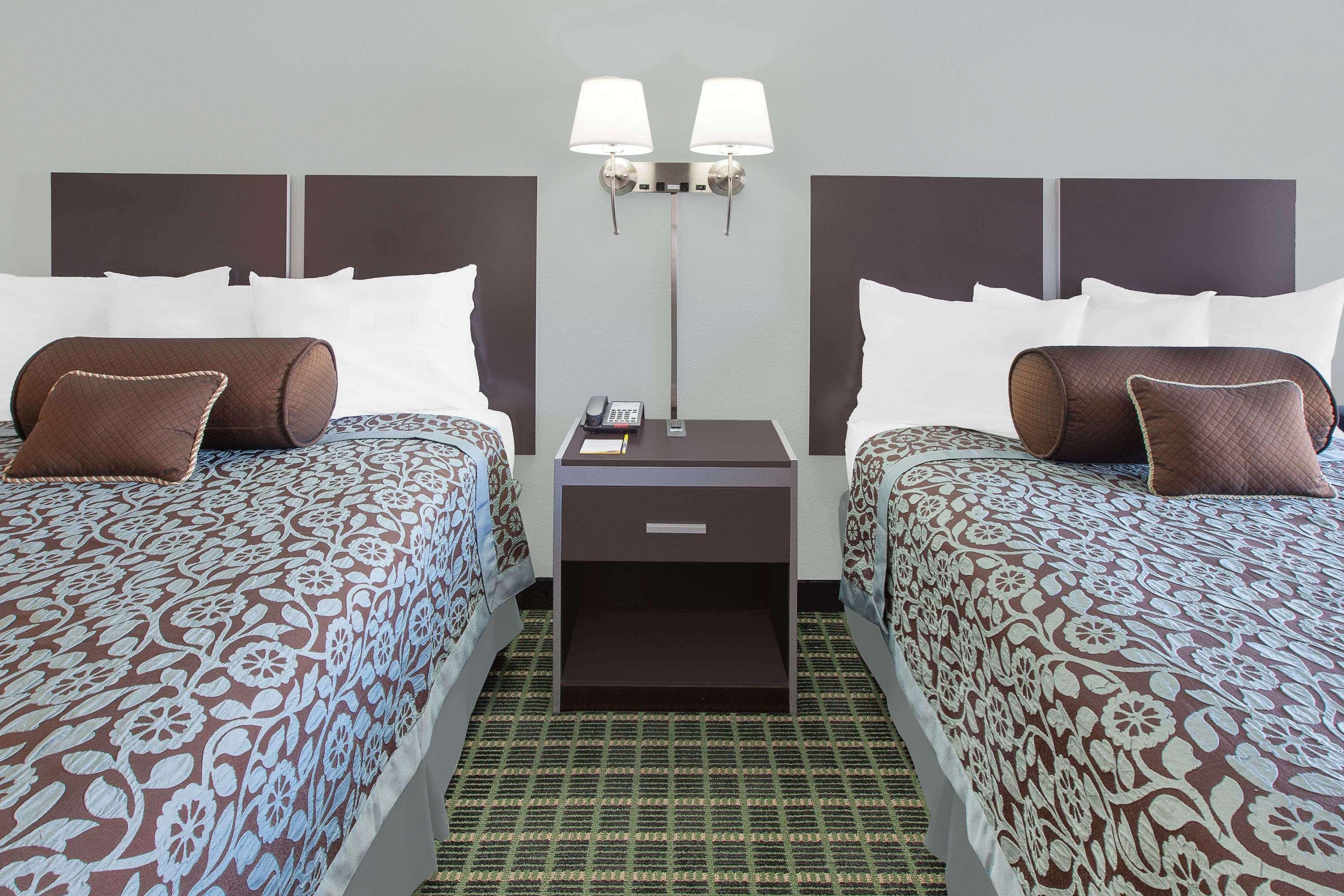 Days Inn By Wyndham Market Center Dallas Love Field Ngoại thất bức ảnh