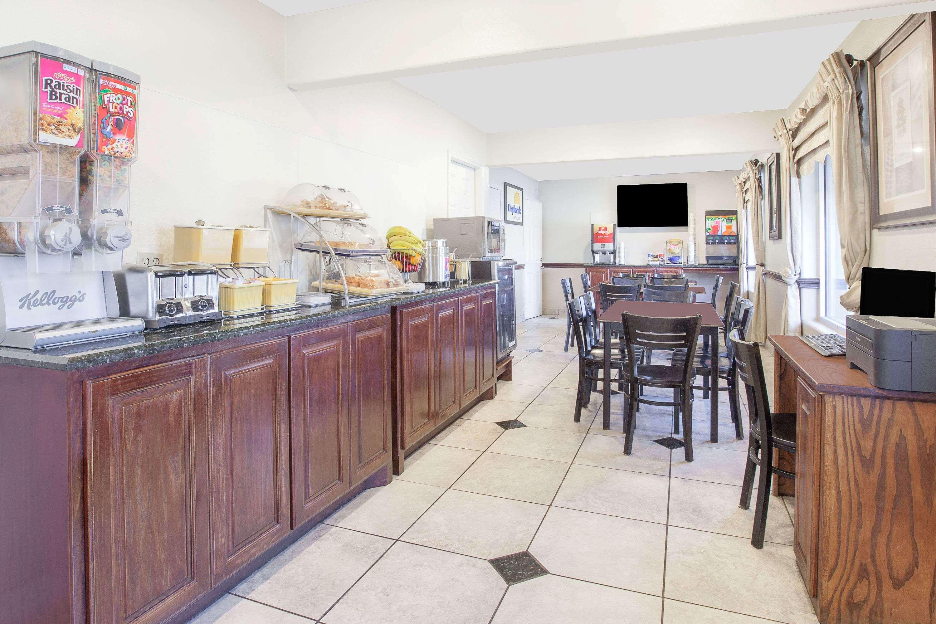Days Inn By Wyndham Market Center Dallas Love Field Ngoại thất bức ảnh